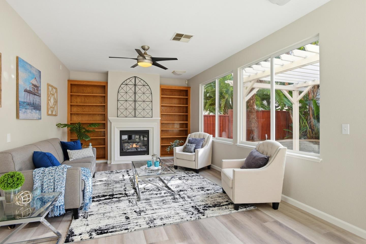 Detail Gallery Image 14 of 63 For 928 Wilks St, East Palo Alto,  CA 94303 - 4 Beds | 2/1 Baths