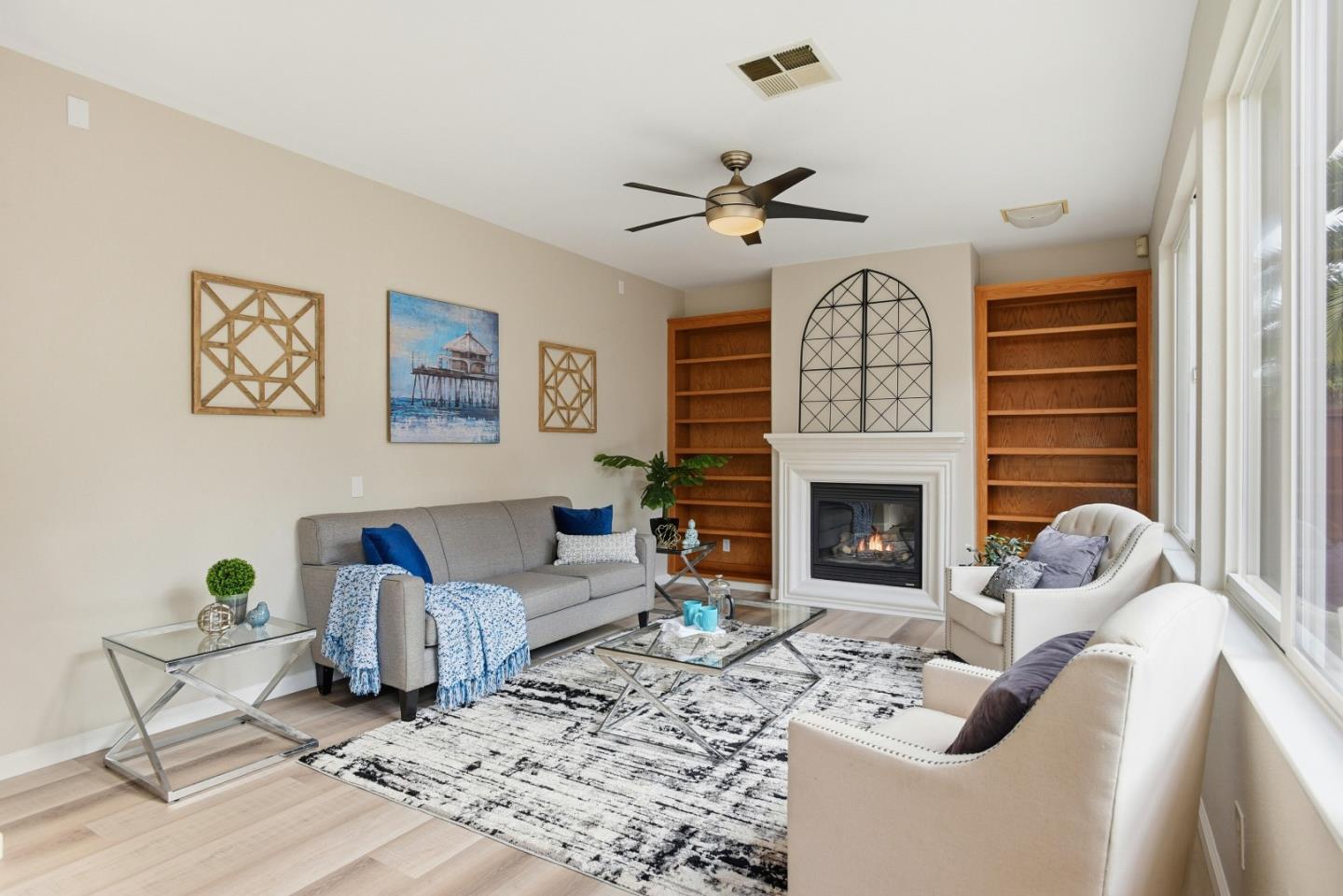 Detail Gallery Image 15 of 63 For 928 Wilks St, East Palo Alto,  CA 94303 - 4 Beds | 2/1 Baths