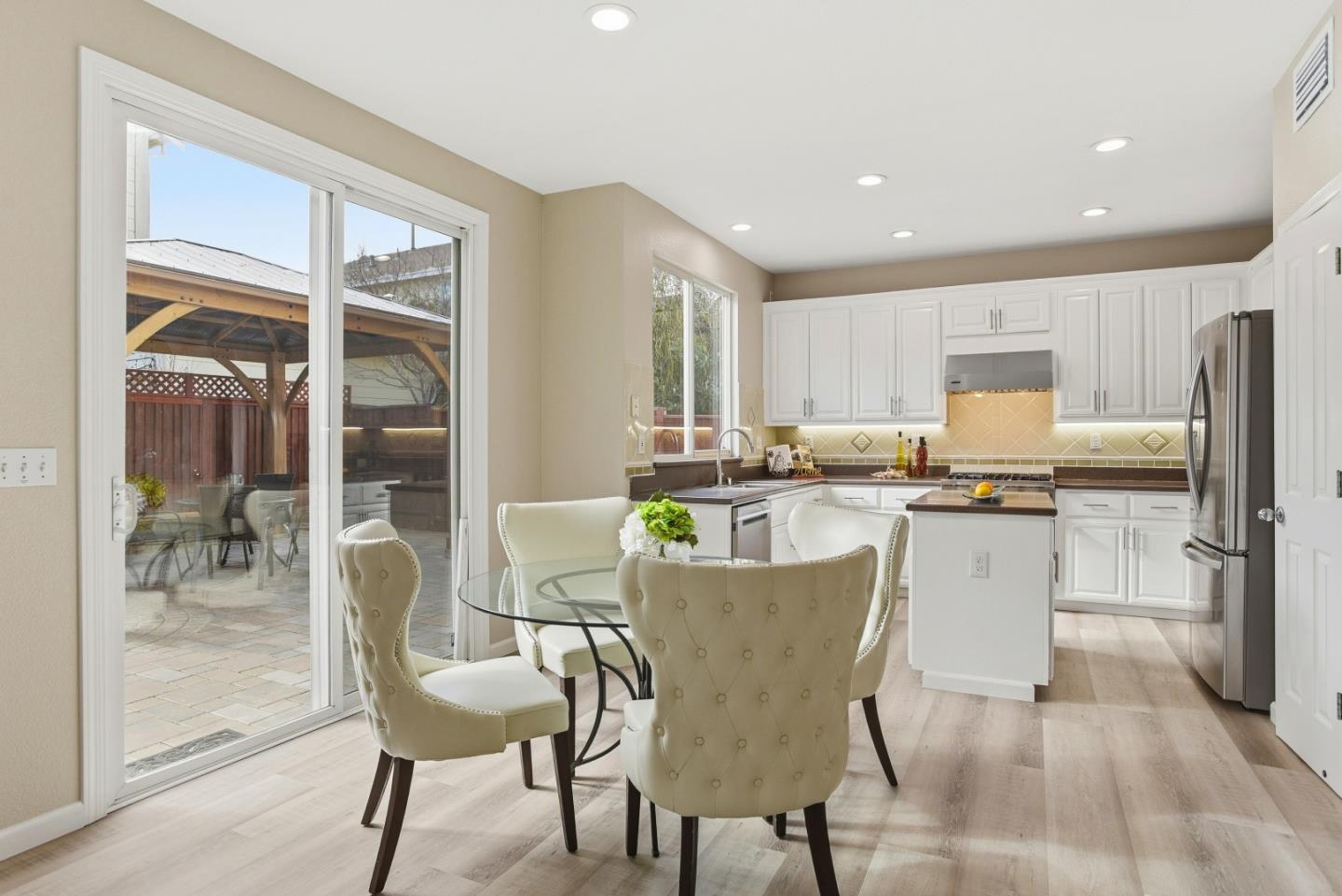 Detail Gallery Image 23 of 63 For 928 Wilks St, East Palo Alto,  CA 94303 - 4 Beds | 2/1 Baths