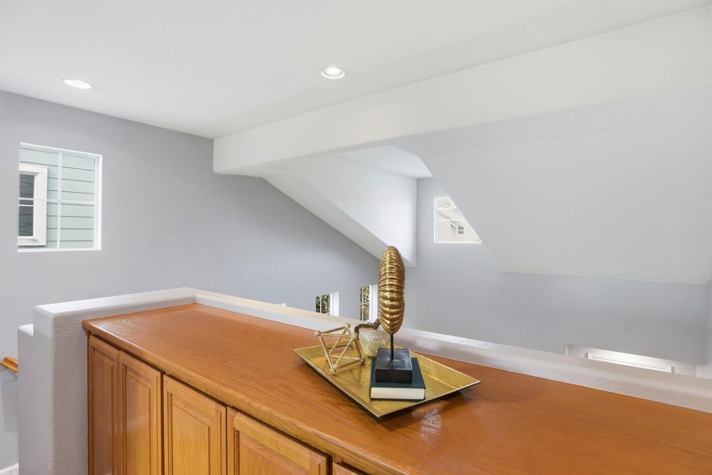 Detail Gallery Image 29 of 63 For 928 Wilks St, East Palo Alto,  CA 94303 - 4 Beds | 2/1 Baths