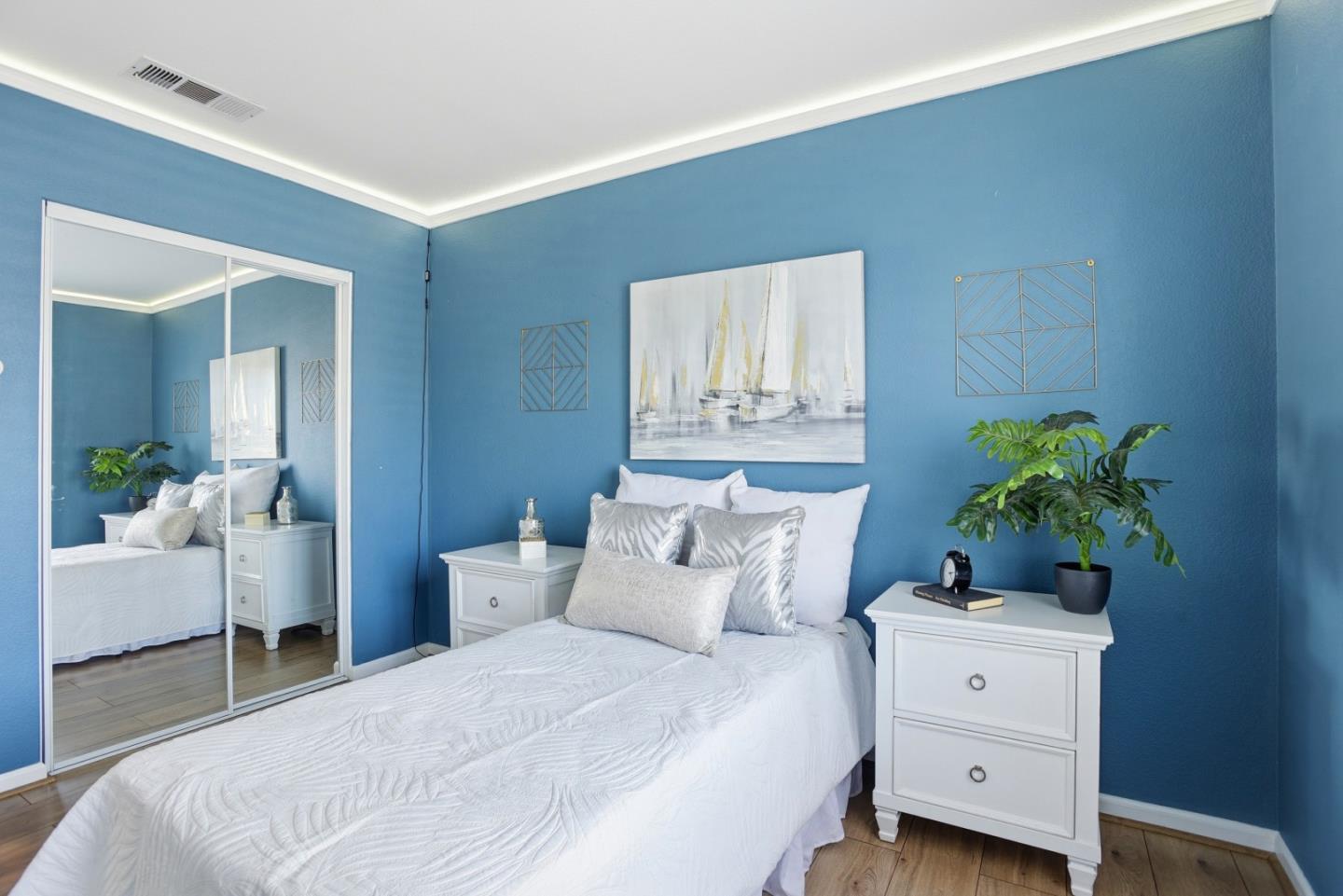 Detail Gallery Image 35 of 63 For 928 Wilks St, East Palo Alto,  CA 94303 - 4 Beds | 2/1 Baths