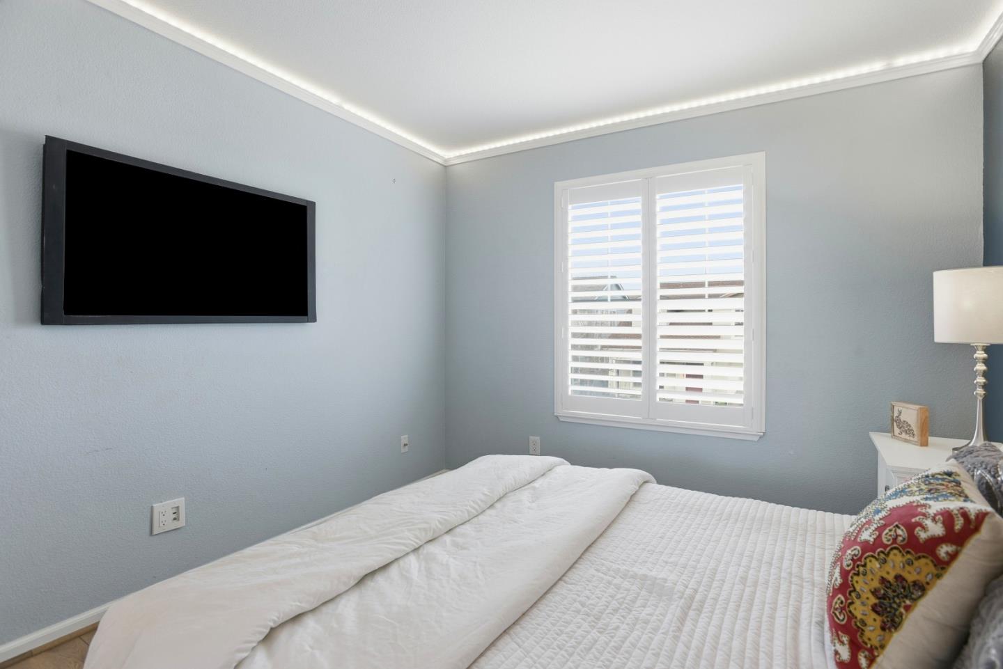 Detail Gallery Image 43 of 63 For 928 Wilks St, East Palo Alto,  CA 94303 - 4 Beds | 2/1 Baths