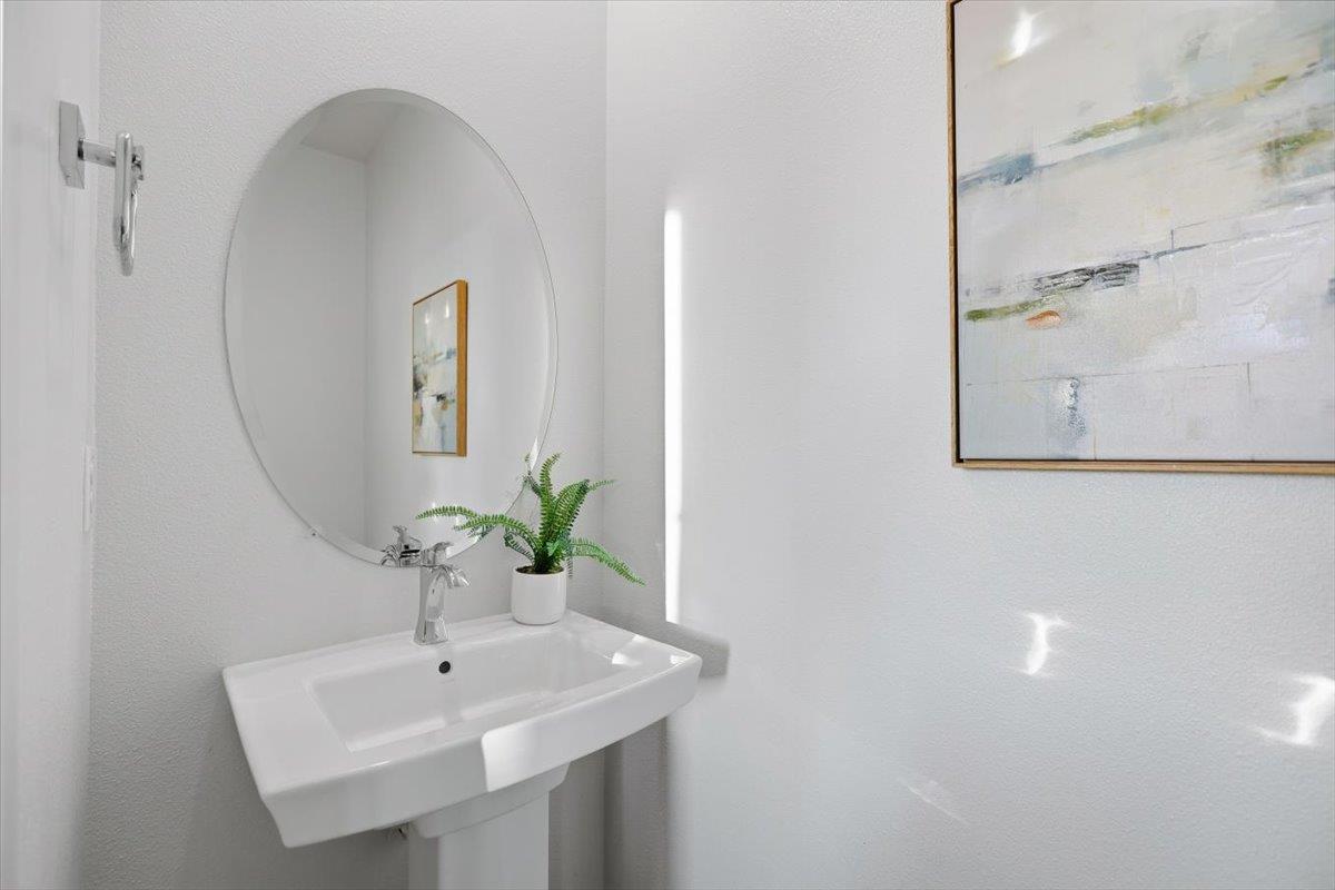 Detail Gallery Image 12 of 63 For 921 Magnolia Ter #7,  Sunnyvale,  CA 94086 - 2 Beds | 2/1 Baths