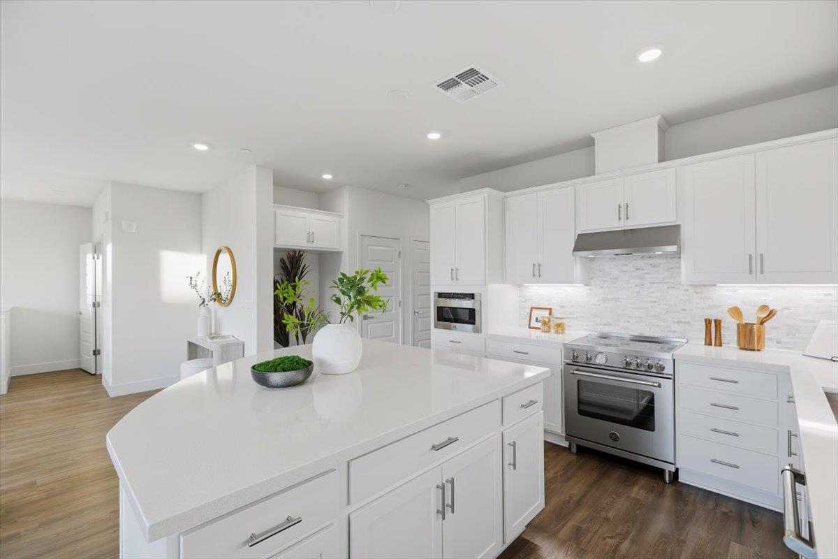 Detail Gallery Image 18 of 63 For 921 Magnolia Ter #7,  Sunnyvale,  CA 94086 - 2 Beds | 2/1 Baths