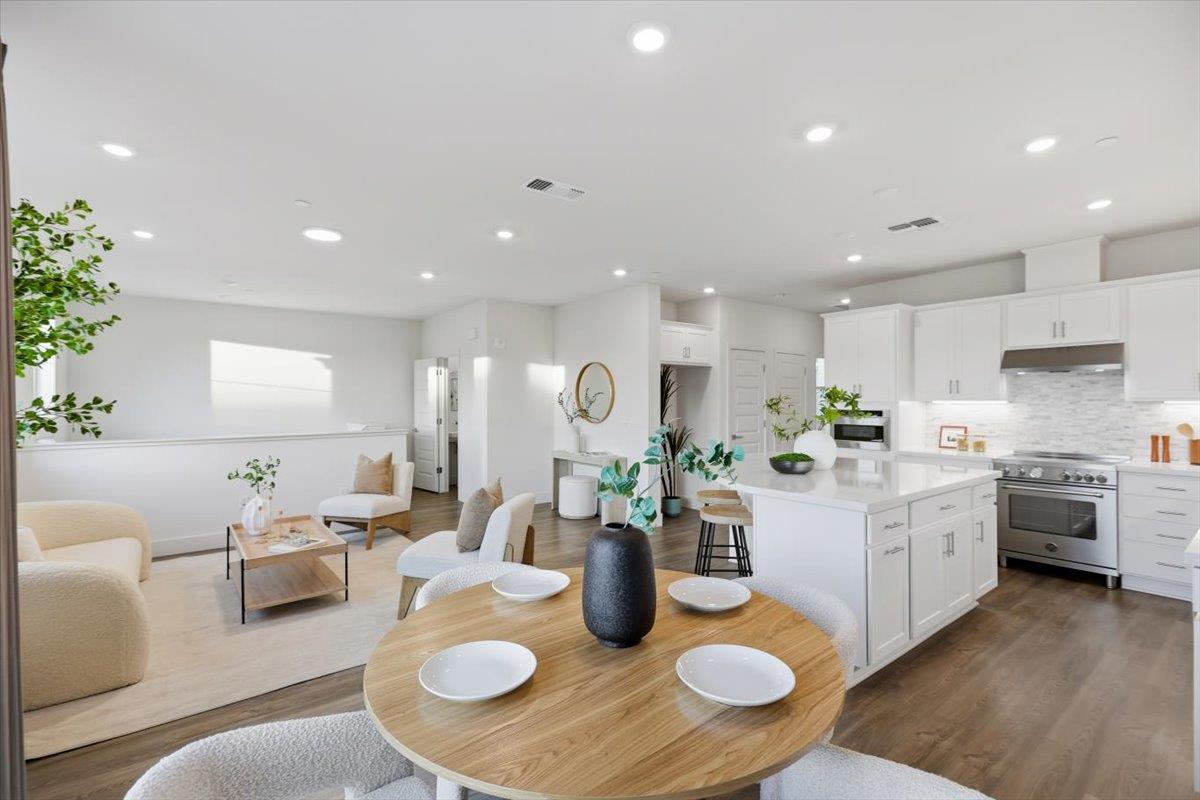 Detail Gallery Image 28 of 63 For 921 Magnolia Ter #7,  Sunnyvale,  CA 94086 - 2 Beds | 2/1 Baths