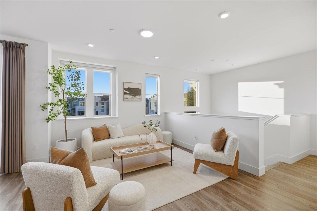 Detail Gallery Image 8 of 63 For 921 Magnolia Ter #7,  Sunnyvale,  CA 94086 - 2 Beds | 2/1 Baths