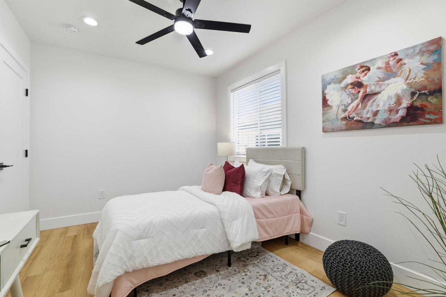 Detail Gallery Image 12 of 26 For 152 S Morrison Ave, San Jose,  CA 95126 - 3 Beds | 2 Baths