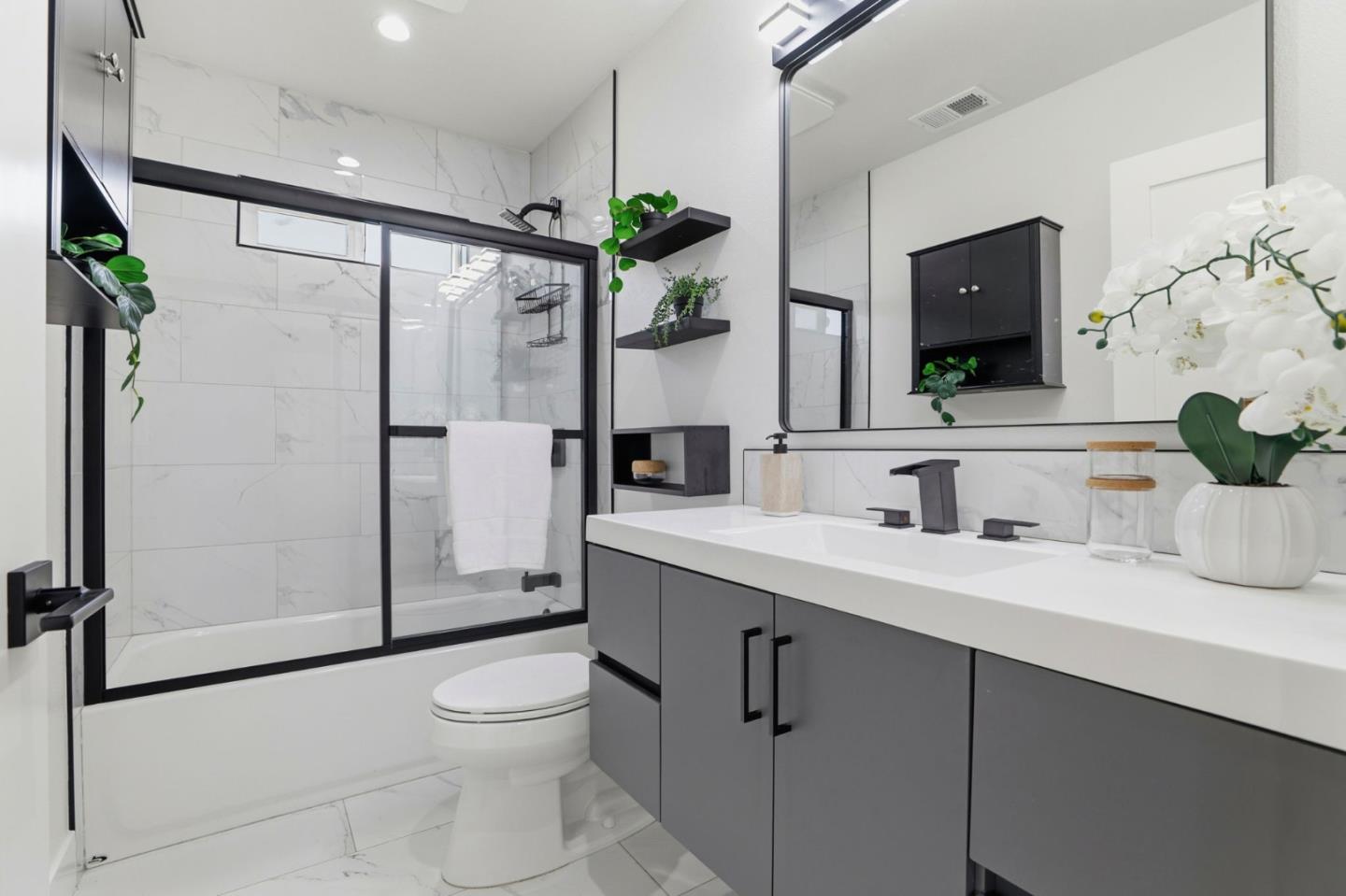 Detail Gallery Image 17 of 26 For 152 S Morrison Ave, San Jose,  CA 95126 - 3 Beds | 2 Baths