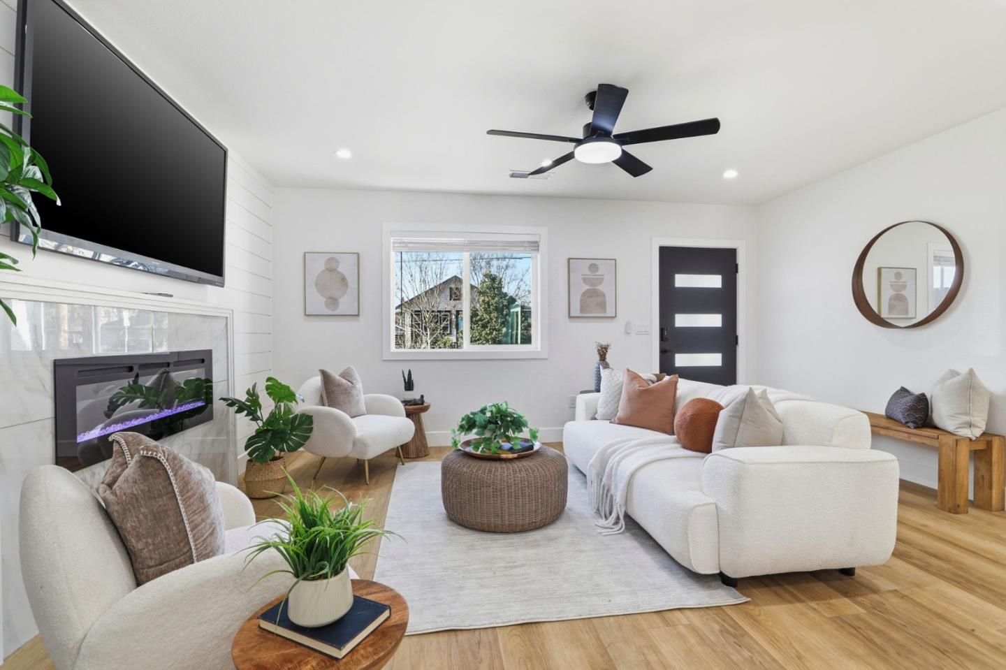 Detail Gallery Image 4 of 26 For 152 S Morrison Ave, San Jose,  CA 95126 - 3 Beds | 2 Baths