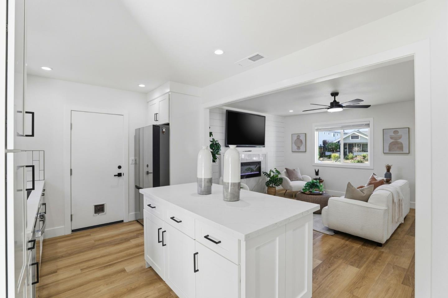 Detail Gallery Image 9 of 26 For 152 S Morrison Ave, San Jose,  CA 95126 - 3 Beds | 2 Baths