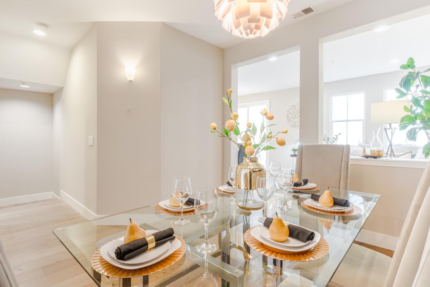 Photo #4: ML82032917 Listing: Photo #4