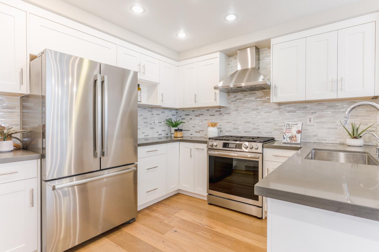 Photo #6: ML82032917 Listing: Photo #6