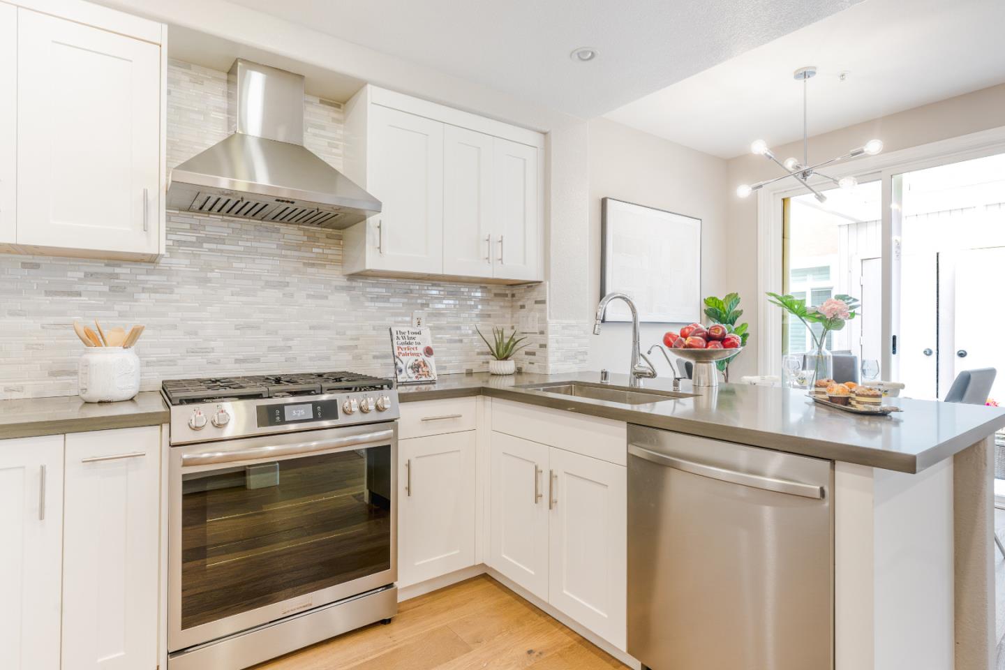 Photo #8: ML82032917 Listing: Photo #8