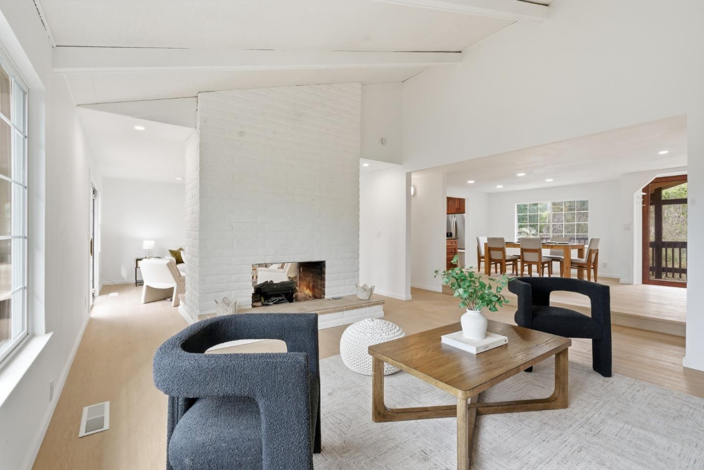 Detail Gallery Image 10 of 49 For 3230 Oak View Ln, Morgan Hill,  CA 95037 - 3 Beds | 2/1 Baths