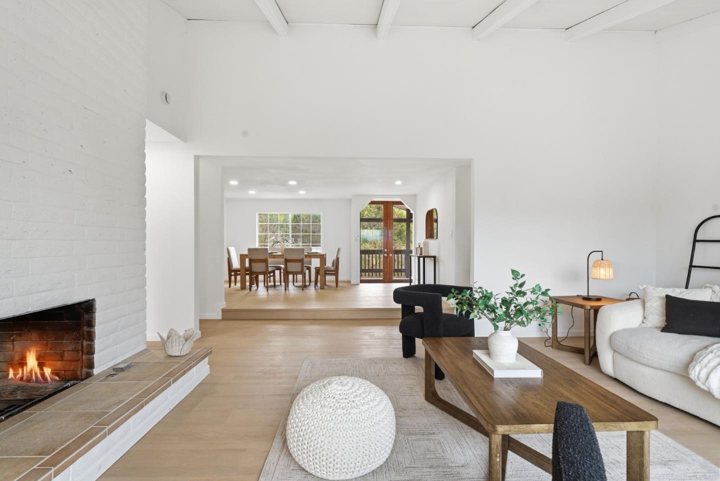 Detail Gallery Image 11 of 49 For 3230 Oak View Ln, Morgan Hill,  CA 95037 - 3 Beds | 2/1 Baths