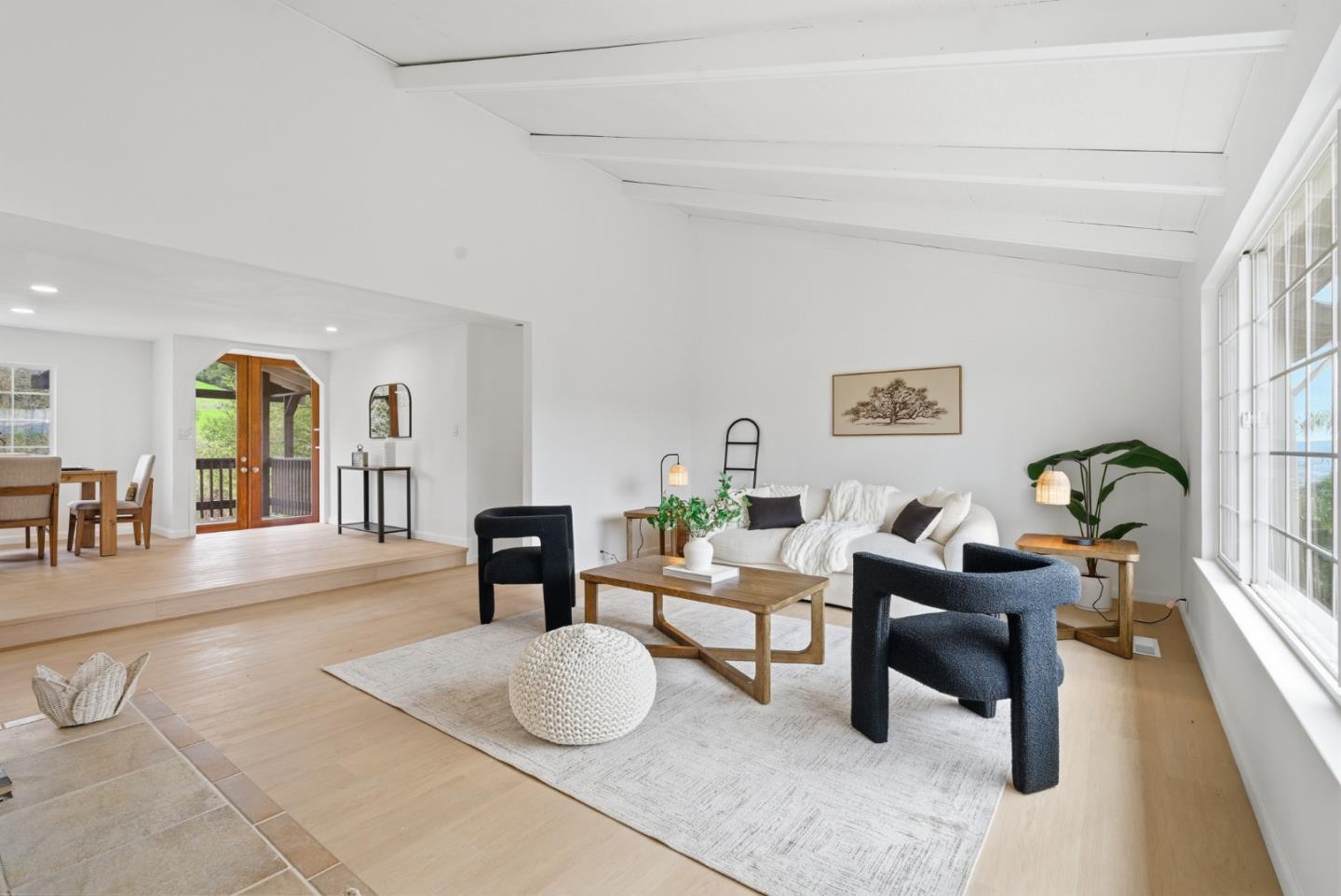 Detail Gallery Image 12 of 49 For 3230 Oak View Ln, Morgan Hill,  CA 95037 - 3 Beds | 2/1 Baths