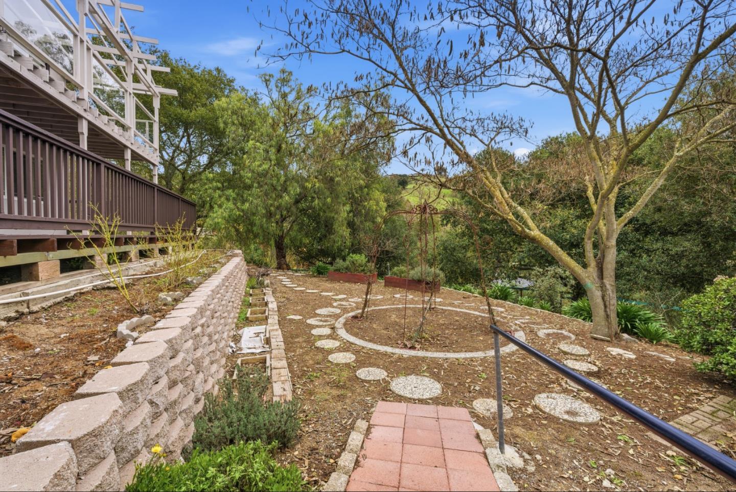 Detail Gallery Image 36 of 49 For 3230 Oak View Ln, Morgan Hill,  CA 95037 - 3 Beds | 2/1 Baths