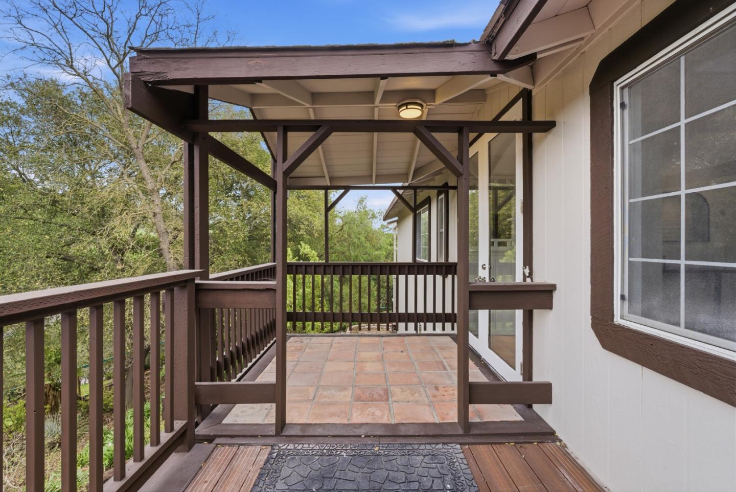 Detail Gallery Image 4 of 49 For 3230 Oak View Ln, Morgan Hill,  CA 95037 - 3 Beds | 2/1 Baths