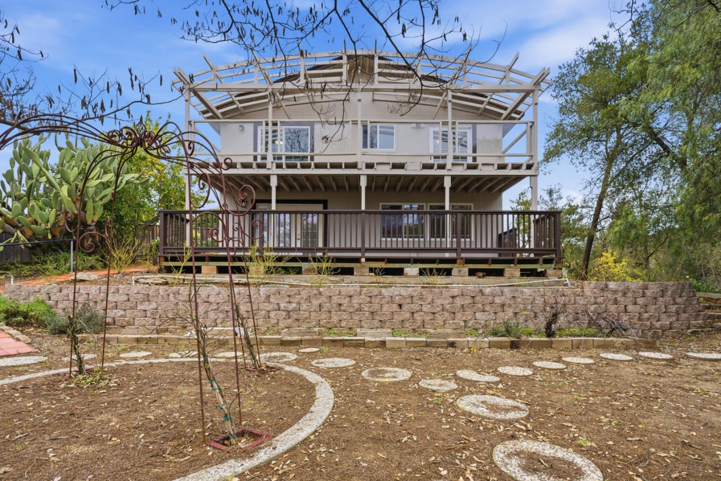 Detail Gallery Image 43 of 49 For 3230 Oak View Ln, Morgan Hill,  CA 95037 - 3 Beds | 2/1 Baths