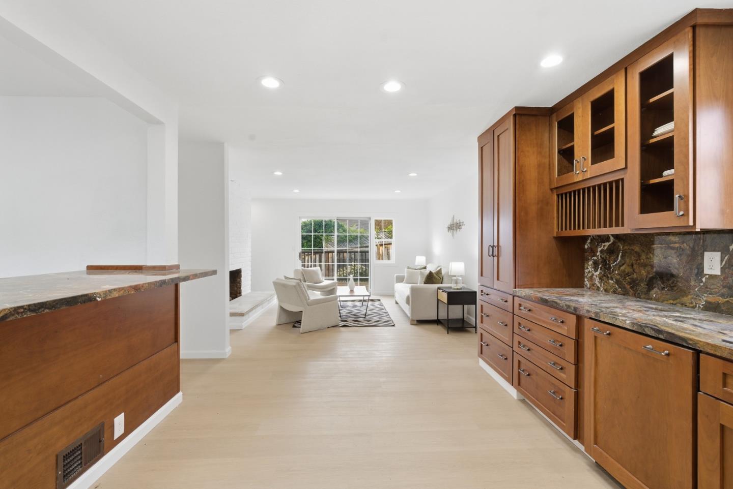 Detail Gallery Image 6 of 49 For 3230 Oak View Ln, Morgan Hill,  CA 95037 - 3 Beds | 2/1 Baths