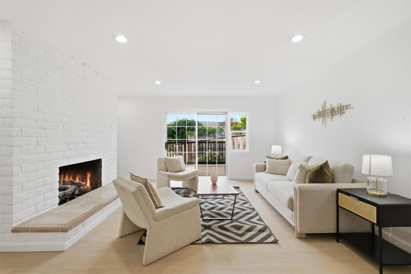 Detail Gallery Image 7 of 49 For 3230 Oak View Ln, Morgan Hill,  CA 95037 - 3 Beds | 2/1 Baths