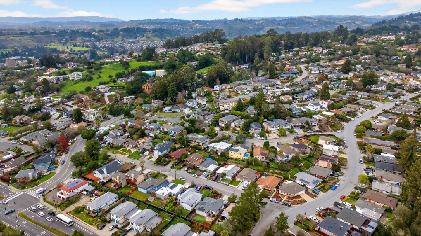 Detail Gallery Image 30 of 31 For 5484 Entrance Dr, Soquel,  CA 95073 - 4 Beds | 2 Baths