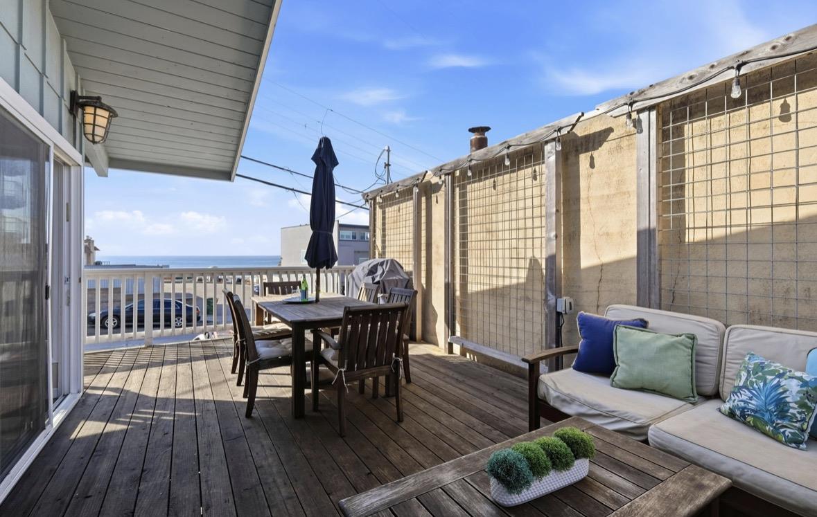 Detail Gallery Image 24 of 28 For 229 Rio Del Mar Blvd, Aptos,  CA 95003 - 4 Beds | 2 Baths