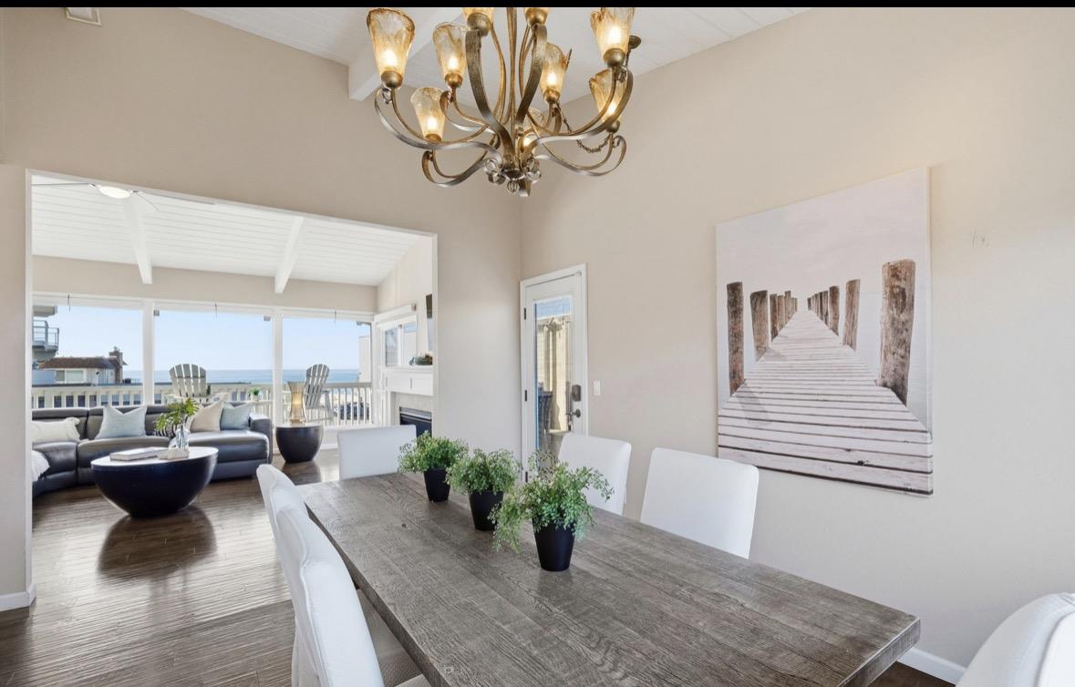 Detail Gallery Image 7 of 28 For 229 Rio Del Mar Blvd, Aptos,  CA 95003 - 4 Beds | 2 Baths