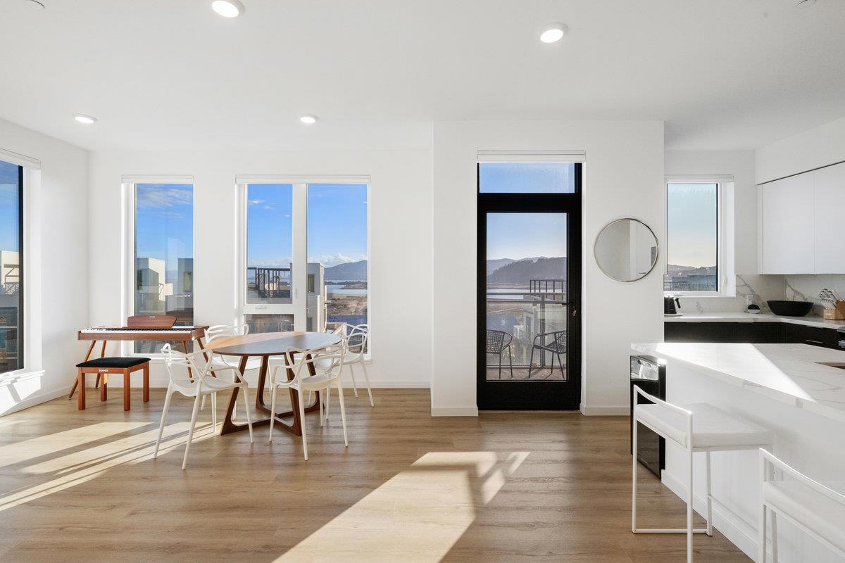 Detail Gallery Image 10 of 54 For 52 Kirkwood Ave #426,  San Francisco,  CA 94124 - 2 Beds | 2 Baths