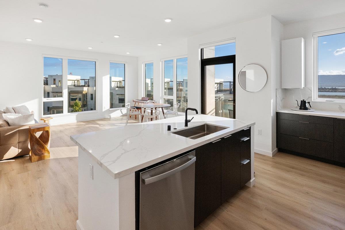 Detail Gallery Image 17 of 54 For 52 Kirkwood Ave #426,  San Francisco,  CA 94124 - 2 Beds | 2 Baths