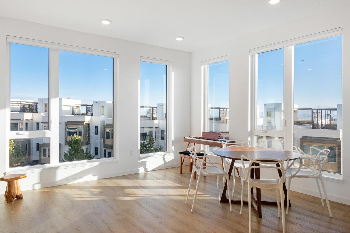 Detail Gallery Image 2 of 54 For 52 Kirkwood Ave #426,  San Francisco,  CA 94124 - 2 Beds | 2 Baths