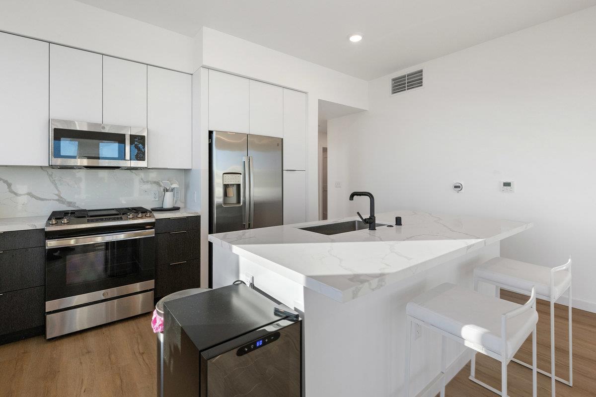 Detail Gallery Image 20 of 54 For 52 Kirkwood Ave #426,  San Francisco,  CA 94124 - 2 Beds | 2 Baths