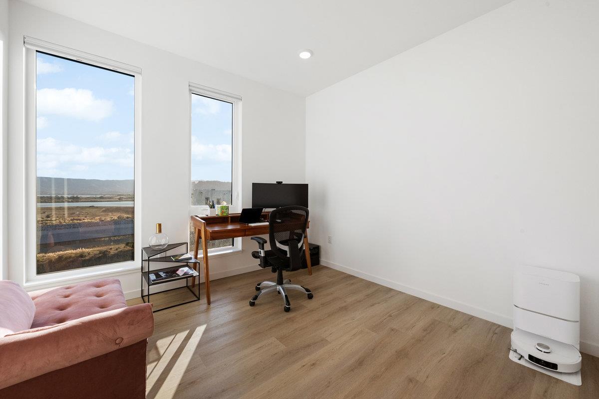 Detail Gallery Image 5 of 54 For 52 Kirkwood Ave #426,  San Francisco,  CA 94124 - 2 Beds | 2 Baths