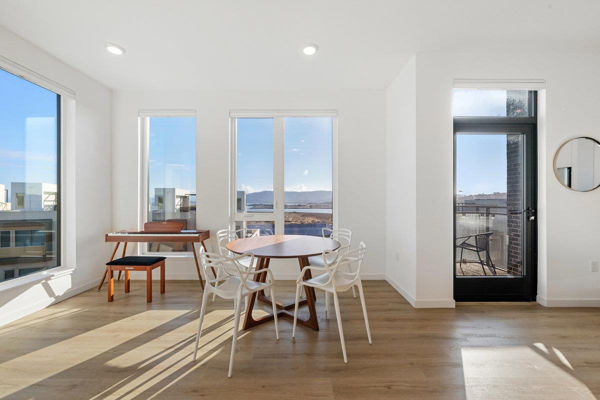 Detail Gallery Image 8 of 54 For 52 Kirkwood Ave #426,  San Francisco,  CA 94124 - 2 Beds | 2 Baths