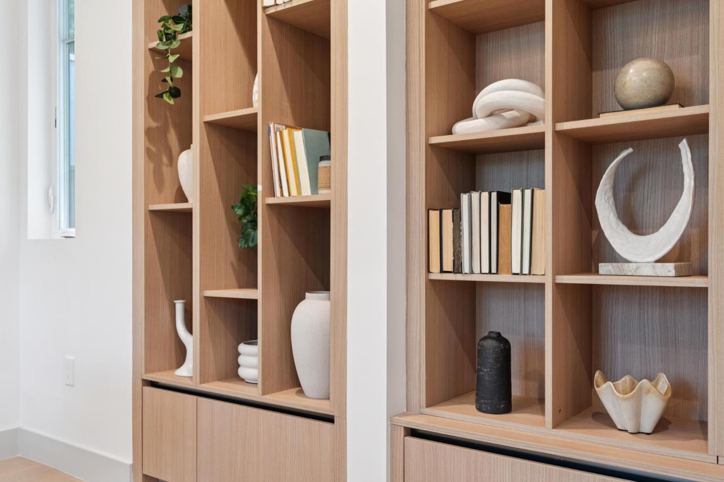 Detail Gallery Image 13 of 51 For 985 Lincoln Ave, Palo Alto,  CA 94301 - 5 Beds | 4/1 Baths