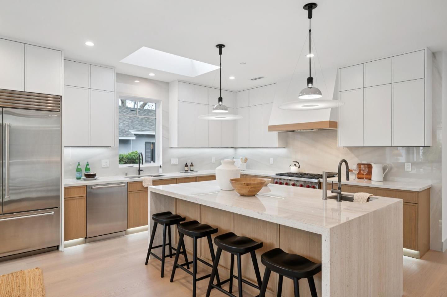 Detail Gallery Image 20 of 51 For 985 Lincoln Ave, Palo Alto,  CA 94301 - 5 Beds | 4/1 Baths