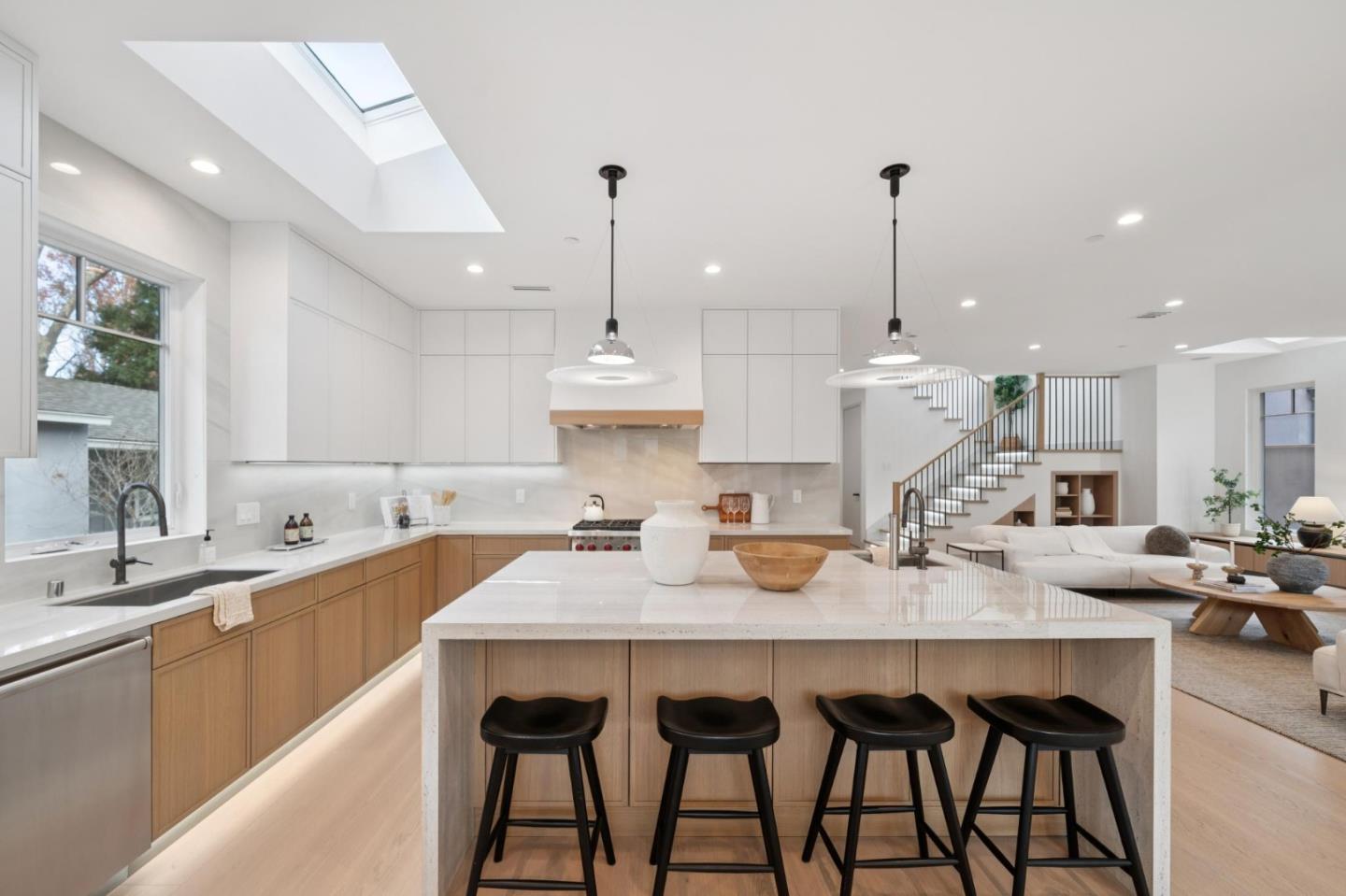 Detail Gallery Image 21 of 51 For 985 Lincoln Ave, Palo Alto,  CA 94301 - 5 Beds | 4/1 Baths