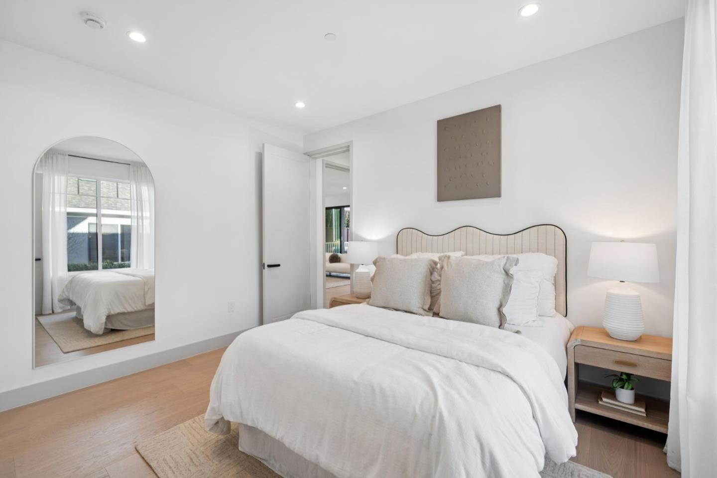 Detail Gallery Image 29 of 51 For 985 Lincoln Ave, Palo Alto,  CA 94301 - 5 Beds | 4/1 Baths