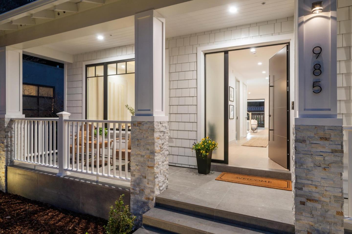 Detail Gallery Image 4 of 51 For 985 Lincoln Ave, Palo Alto,  CA 94301 - 5 Beds | 4/1 Baths