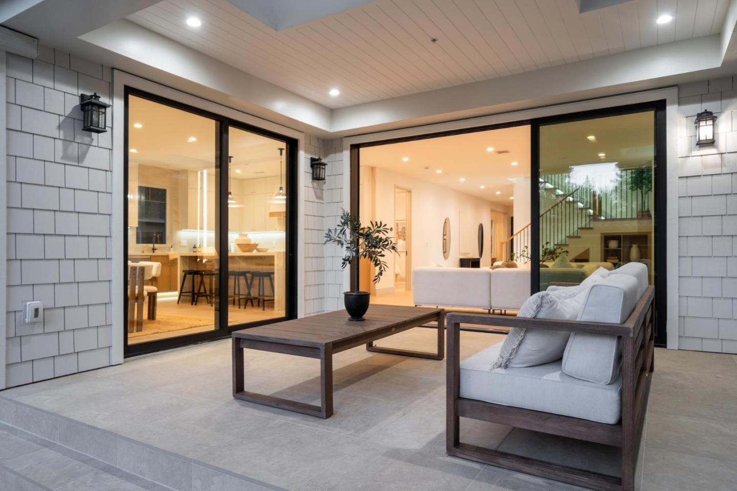 Detail Gallery Image 48 of 51 For 985 Lincoln Ave, Palo Alto,  CA 94301 - 5 Beds | 4/1 Baths