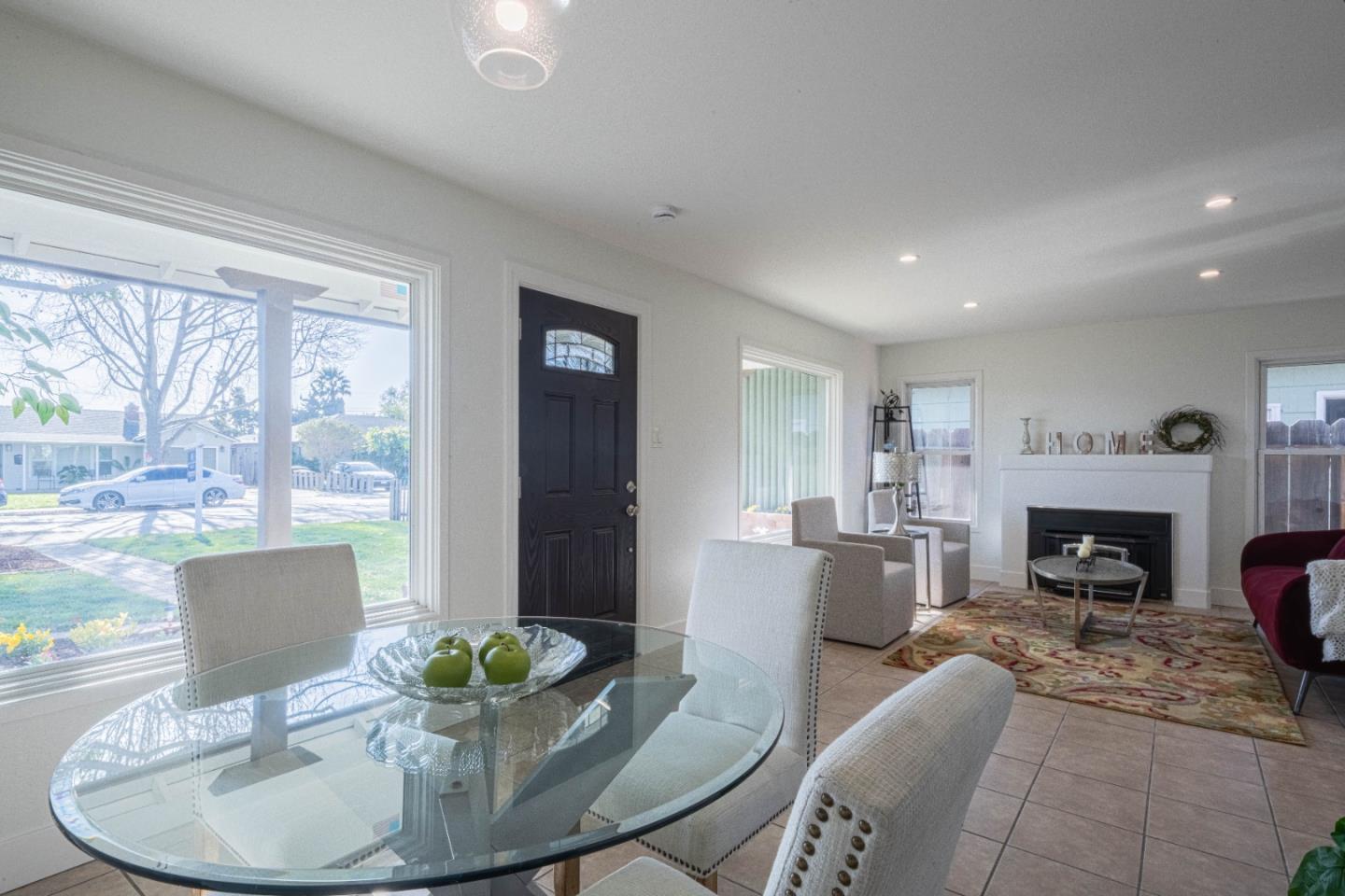 Detail Gallery Image 10 of 35 For 323 Chaparral St, Salinas,  CA 93906 - 3 Beds | 1 Baths