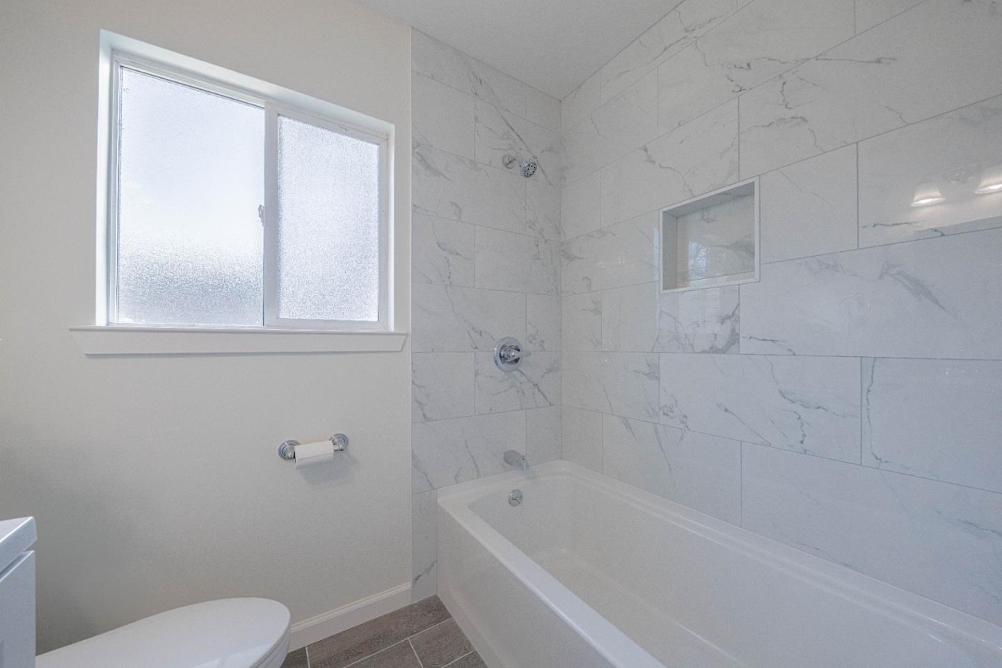 Detail Gallery Image 24 of 35 For 323 Chaparral St, Salinas,  CA 93906 - 3 Beds | 1 Baths