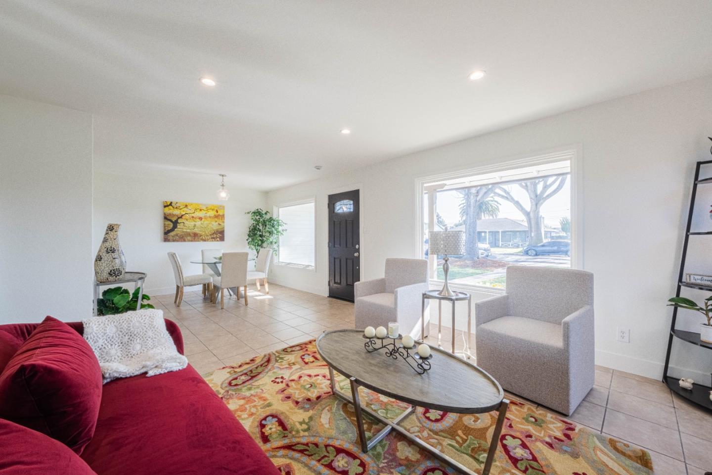 Detail Gallery Image 8 of 35 For 323 Chaparral St, Salinas,  CA 93906 - 3 Beds | 1 Baths