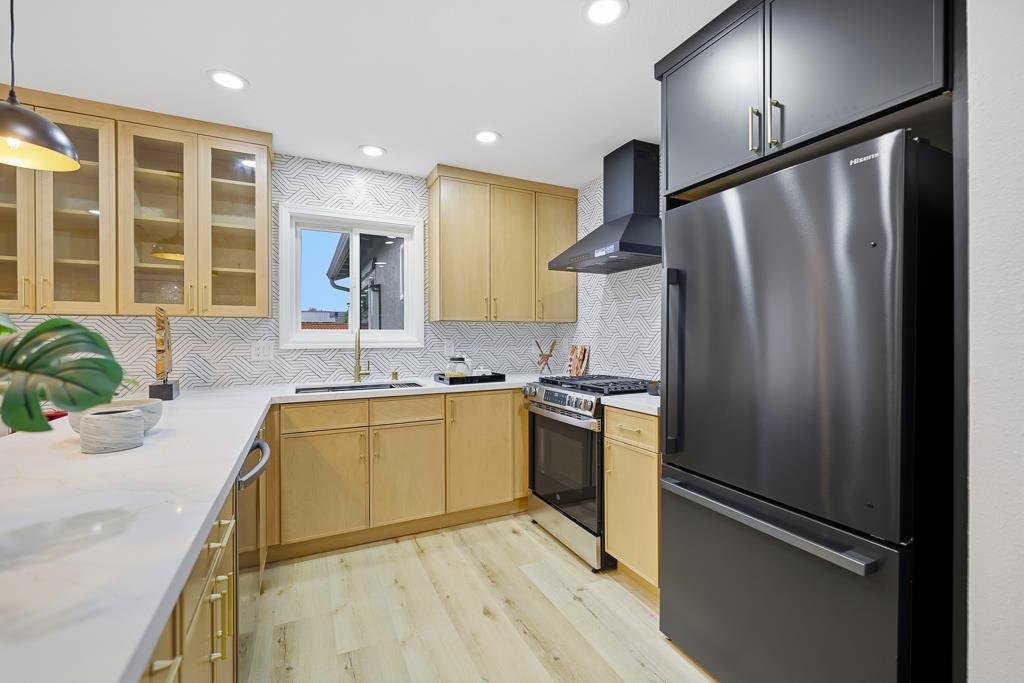 Detail Gallery Image 13 of 53 For 963 Chynoweth Ave, San Jose,  CA 95136 - 4 Beds | 2 Baths