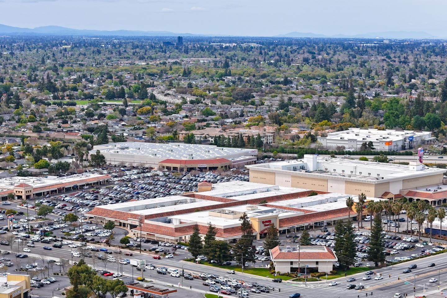 Detail Gallery Image 53 of 53 For 963 Chynoweth Ave, San Jose,  CA 95136 - 4 Beds | 2 Baths