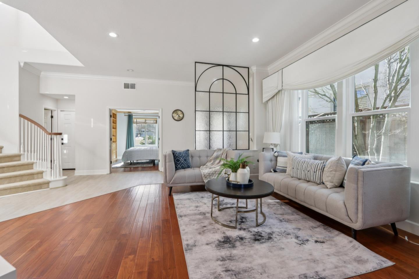 Detail Gallery Image 10 of 65 For 5707 Capilano Dr, San Jose,  CA 95138 - 5 Beds | 4/1 Baths