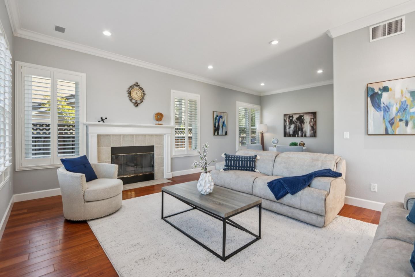 Detail Gallery Image 11 of 65 For 5707 Capilano Dr, San Jose,  CA 95138 - 5 Beds | 4/1 Baths