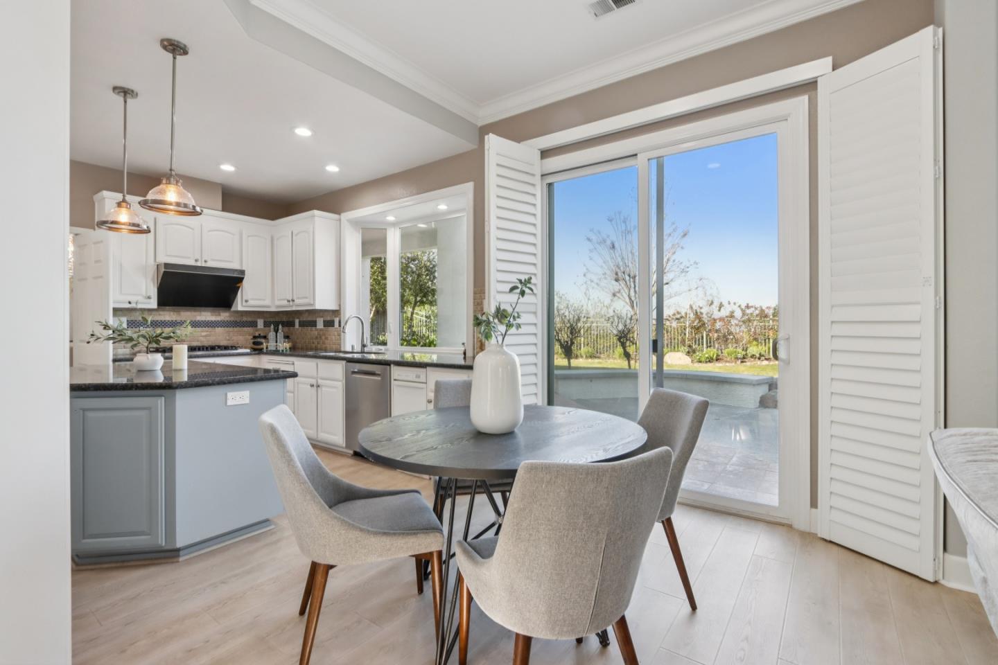 Detail Gallery Image 20 of 65 For 5707 Capilano Dr, San Jose,  CA 95138 - 5 Beds | 4/1 Baths