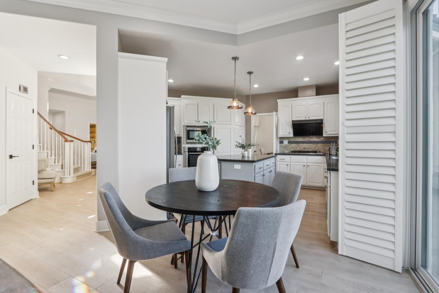 Detail Gallery Image 21 of 65 For 5707 Capilano Dr, San Jose,  CA 95138 - 5 Beds | 4/1 Baths