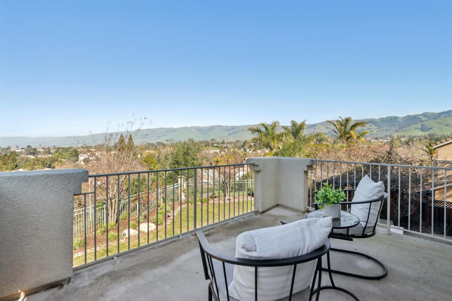 Detail Gallery Image 40 of 65 For 5707 Capilano Dr, San Jose,  CA 95138 - 5 Beds | 4/1 Baths